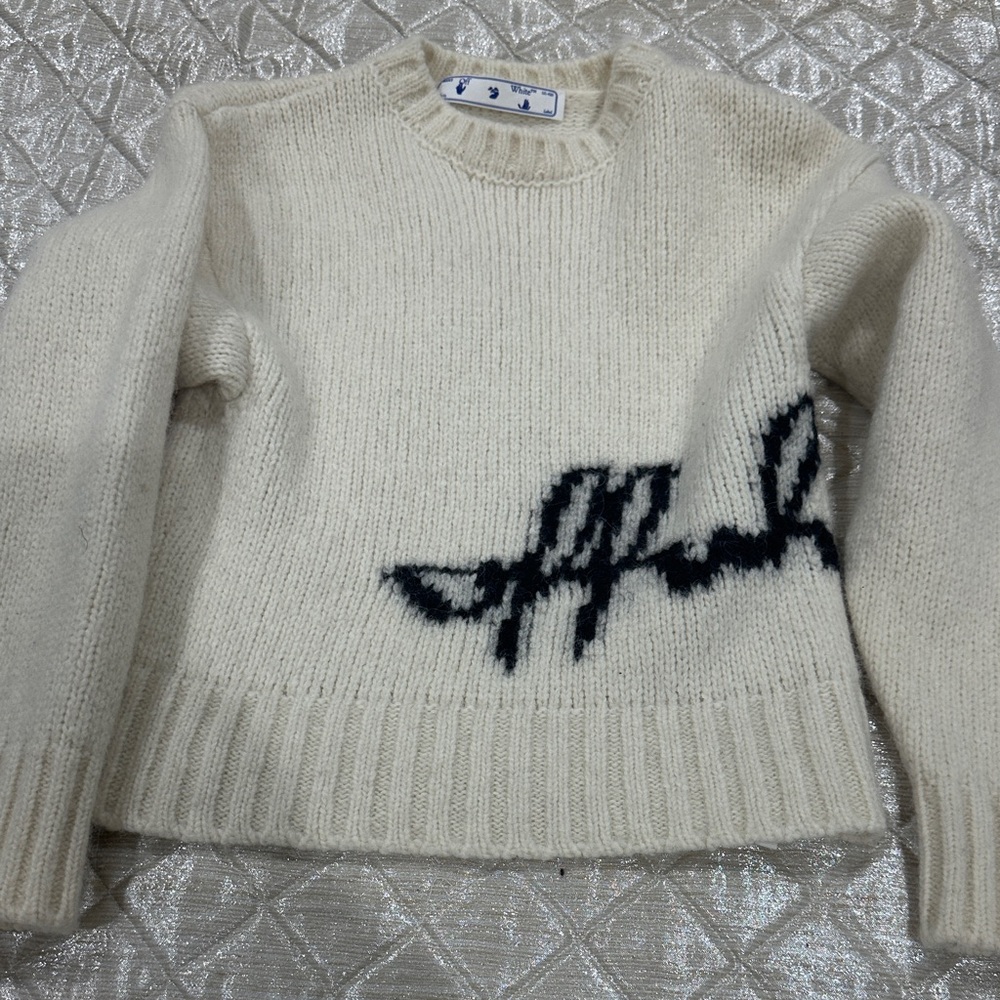 Off-White Women's Cream and Black Sweater